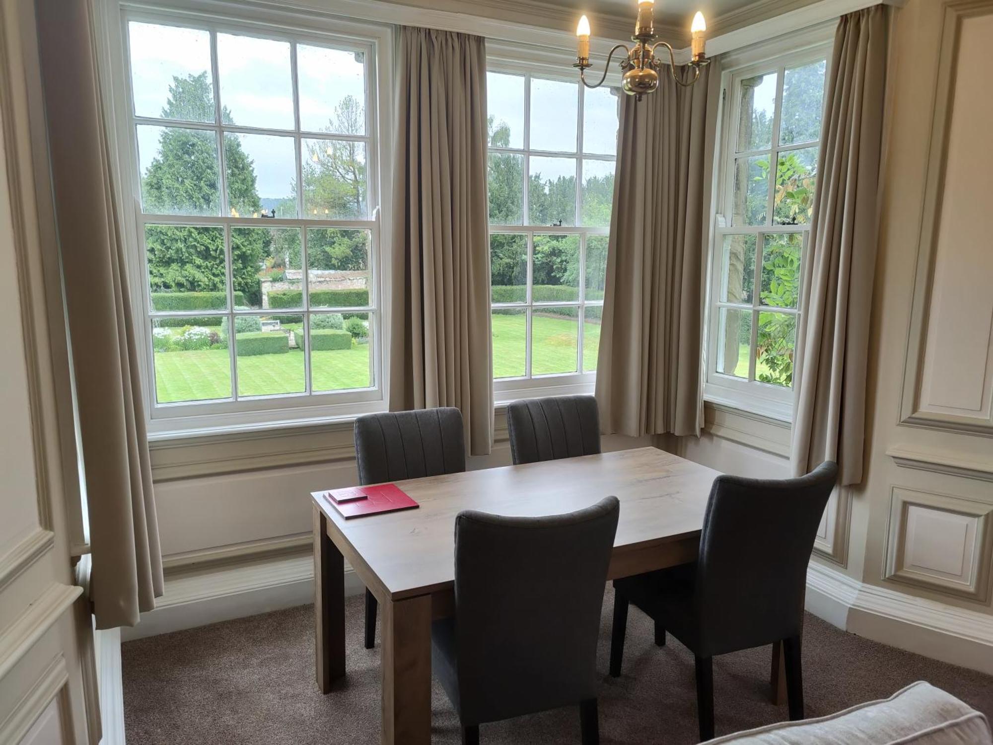 Sutton Hall Resort Thirsk Chambre photo